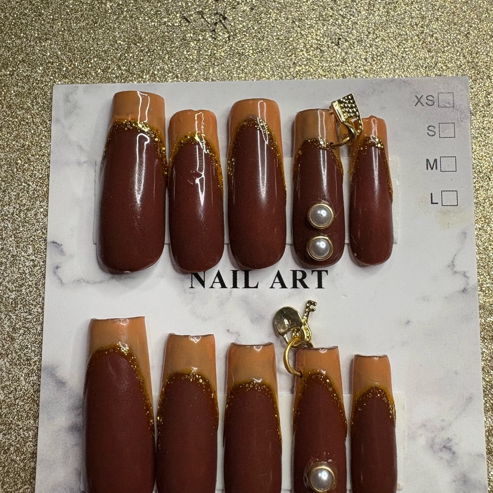 Chic Brown and Gold Nail Art Set